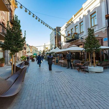 Wehost Apartment Near Fabrika Тбилиси Екстериор снимка